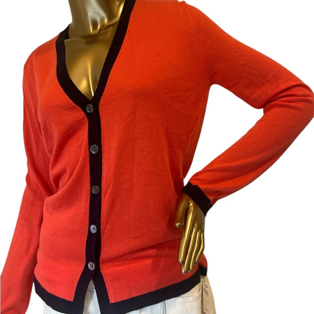 Saks Fifth Avenue Coral Red and Navy Cashmere Cardigan Sweater V-Neck Fitted